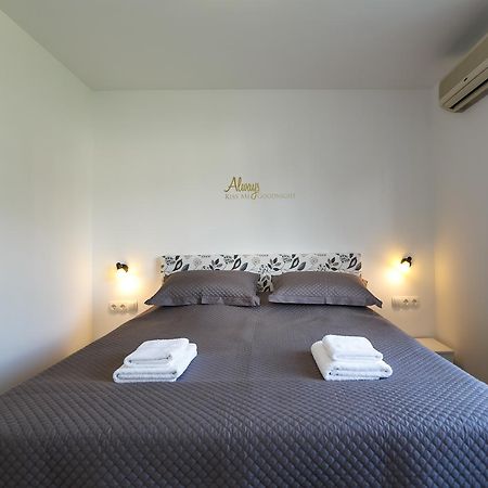 M&M Appartement Krk Town Buitenkant foto